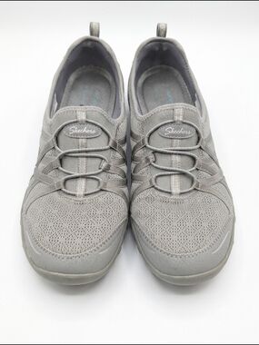 Skechers Women's Breathe Easy Envy Me Gray Slip-On  Sneakers 10